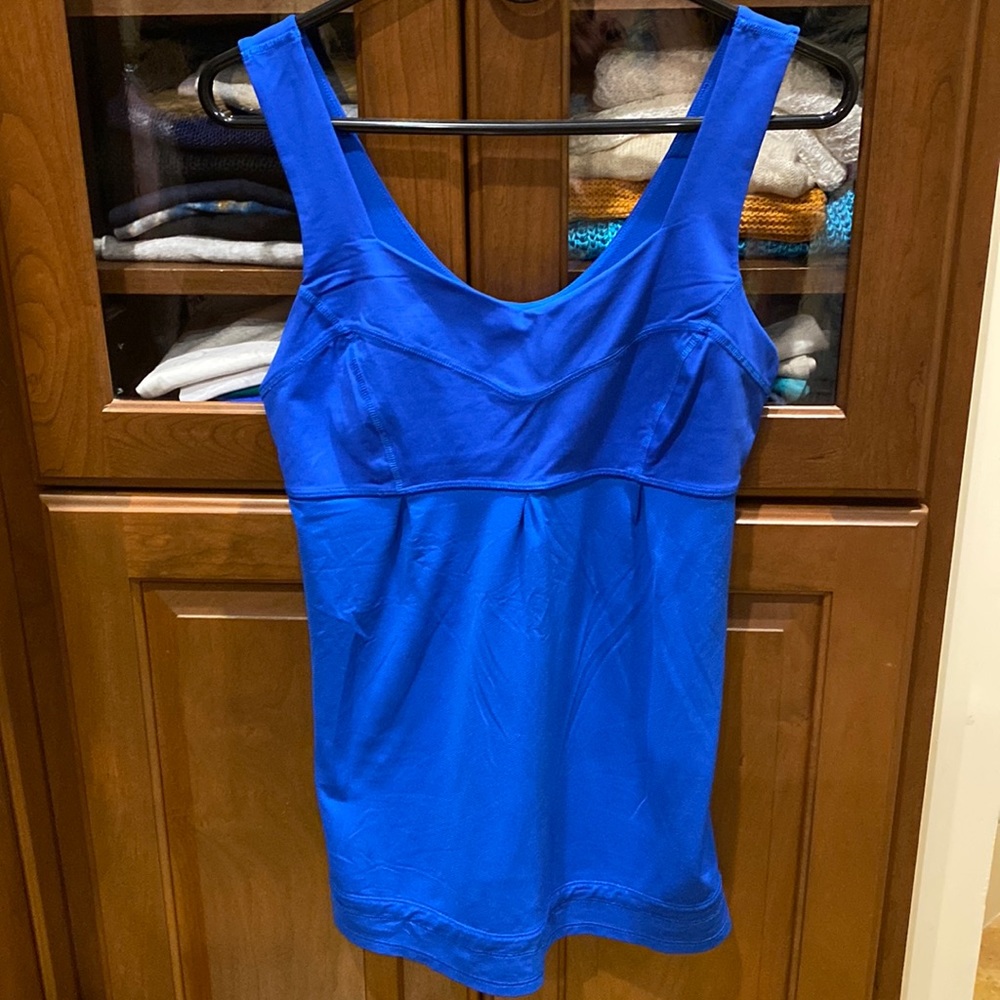 Lululemon top